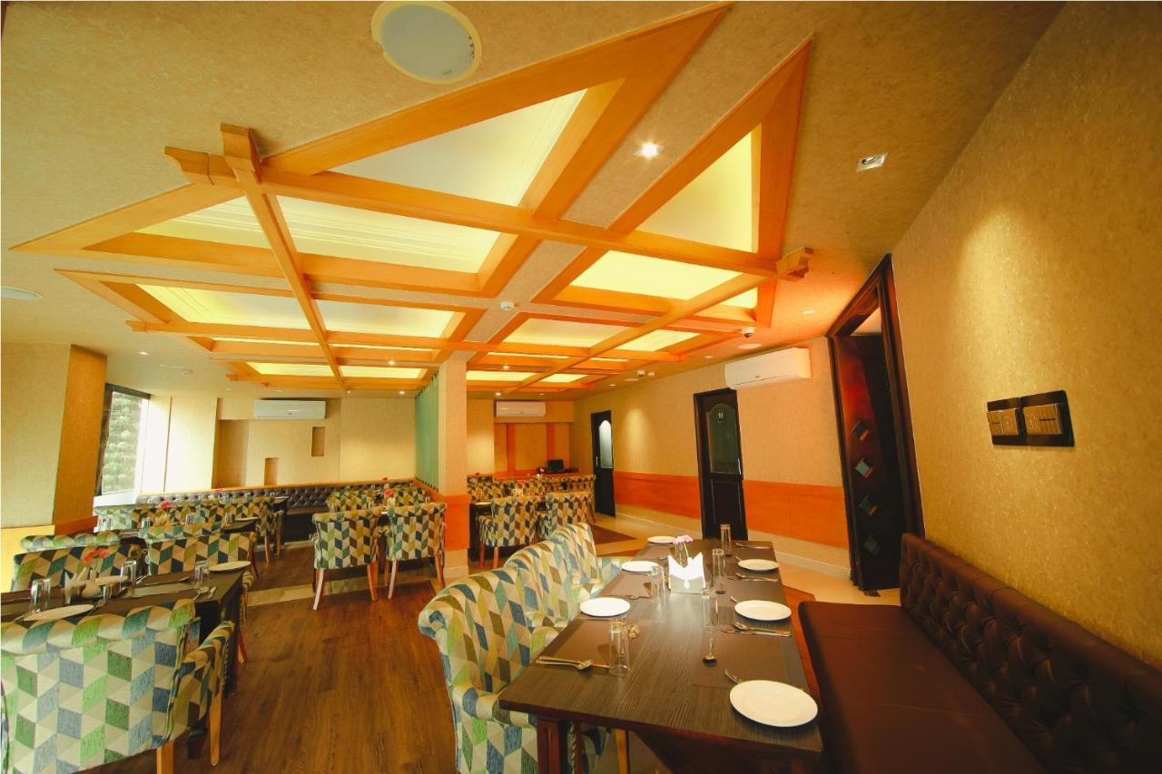 Akhil Classic Thiruvananthapuram Exterior photo